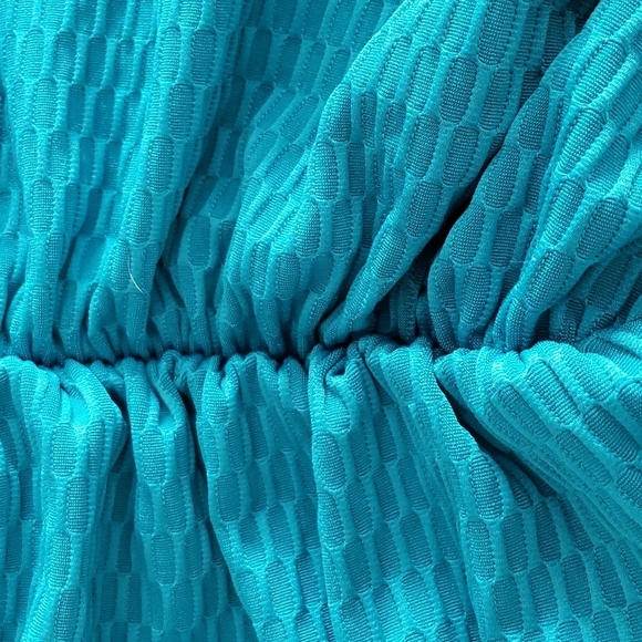 Maxine of Hollywood Textured Spa Shirred Girl Leg One Piece in Emerald Size 10 - Picture 8 of 13